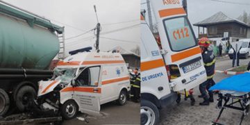 Ambulanţă aflată în misiune, implicată într-un accident grav. Pacientul a murit la spital, iar asistenta e în comă