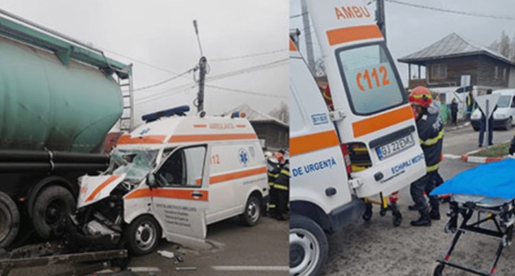 Ambulanţă aflată în misiune, implicată într-un accident grav. Pacientul a murit la spital, iar asistenta e în comă