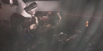 ACCIDENT în Livada. Impact între o autoutilitară și o mașină. Două victime
