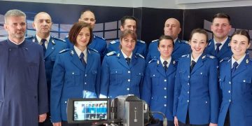 Corala Militară „Pintea  Viteazul” a Jandarmeriei Maramureş a pornit cu colindul