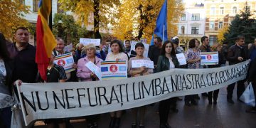 Orice faptă bună nu rămâne nepedepsită! Românii din Ucraina nu mai au drept la învățământ în limba maternă!