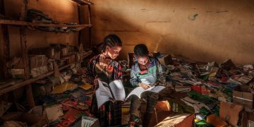 Fotografia anului 2022, desemnată de UNICEF, a surprins un moment rar de pace și fericire într-o zonă de război