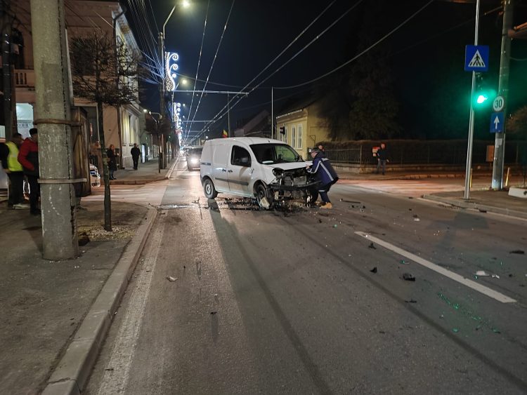 ACCIDENT pe 22 Decembrie. TRAFIC BLOCAT