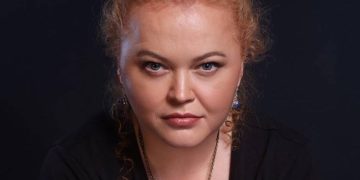 Narcisa Suciu lansează Galbenă Gutuie, un cadou muzical de Crăciun – video