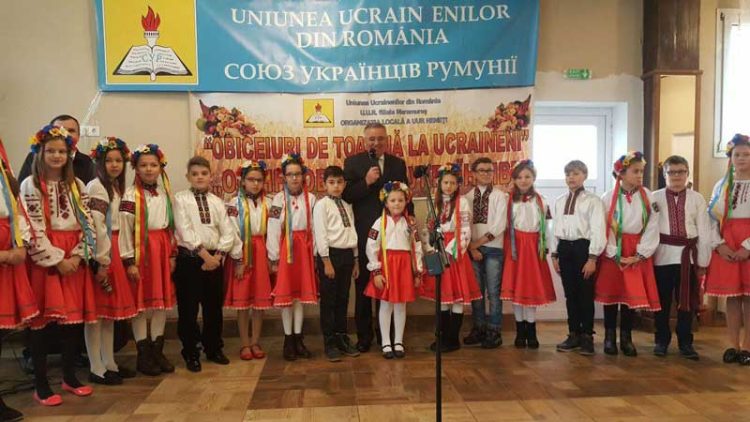 În fiecare an, la data de 18 decembrie este sărbătorită Ziua minorităţilor naţionale din România