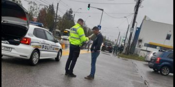 Un biciclist a fost lovit grav de șoferul unui autoturism. Incidentul a avut loc pe Bulevardul București din Baia Mare