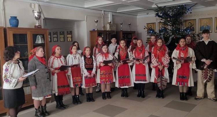 Colindători speciali la sediul Inspectoratului de Poliție al Județului Maramureș – foto