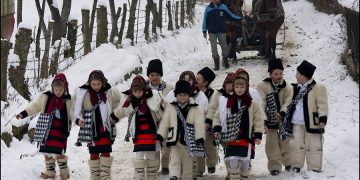 La mulți ani, ROMÂNE!