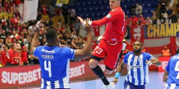 Handbal I Octavian Bizău va începe anul la o nouă echipă