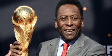 Doliu în fotbal! A murit celebrul fotbalist Pele la vârsta de 82 de ani