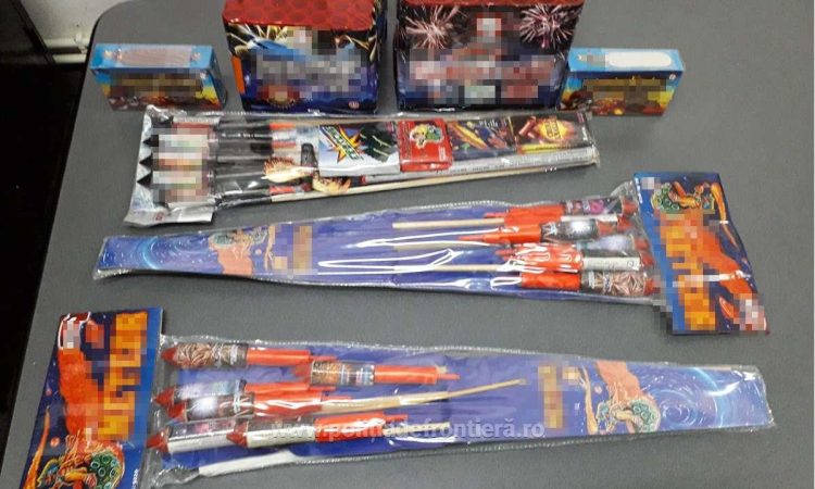 Depistat de poliţiştii de frontieră în timp ce încerca să introducă materiale pirotehnice în ţară