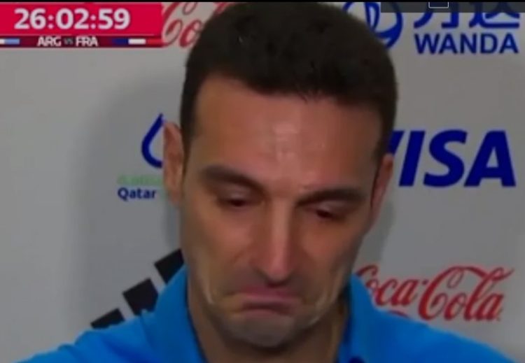 Lionel Scaloni, selecționerul Argentinei, a plâns în direct cu o zi înaintea marei finale, cu Franța: „Vreau să le mulțumesc jucătorilor mei”