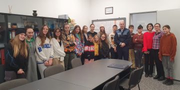 Polițiștii Biroului Siguranța Școlară, prezenți la Școala Gimnazială Dr. Victor Babeș Baia Mare