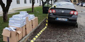 Volkswagen Passat, înmatriculat în Franța, ticsit cu țigări de contrabandă, abandonat în Sighetu Marmaţiei