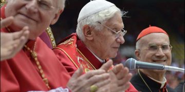Benedict al XVI-lea către episcopi: „Nu încetaţi niciodată să proclamaţi adevărul”