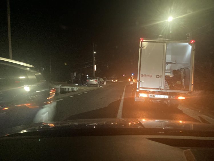 Accident cu persoană încarcerată în Șurdești