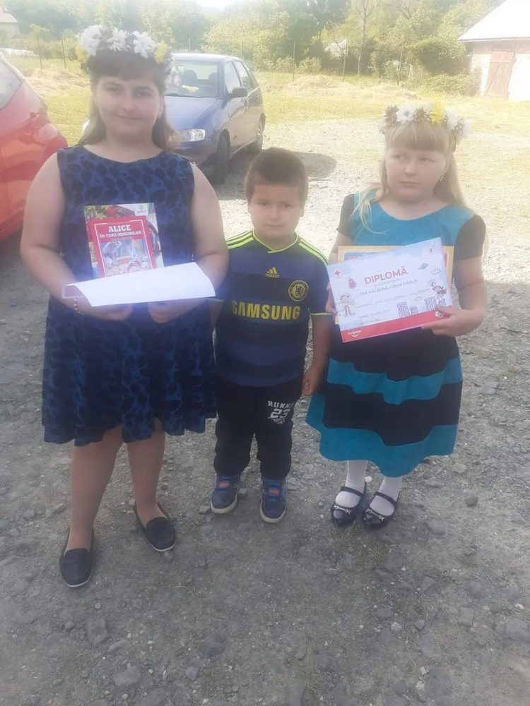 Apel umanitar: Acești trei copii au nevoie de ajutor după ce au rămas fără mamă