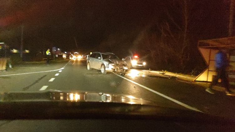 IMPACT frontal în Bușag. Trafic blocat pe DN 1C. FOTO/VIDEO