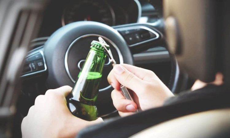 În cât timp iese alcoolul din sânge?
