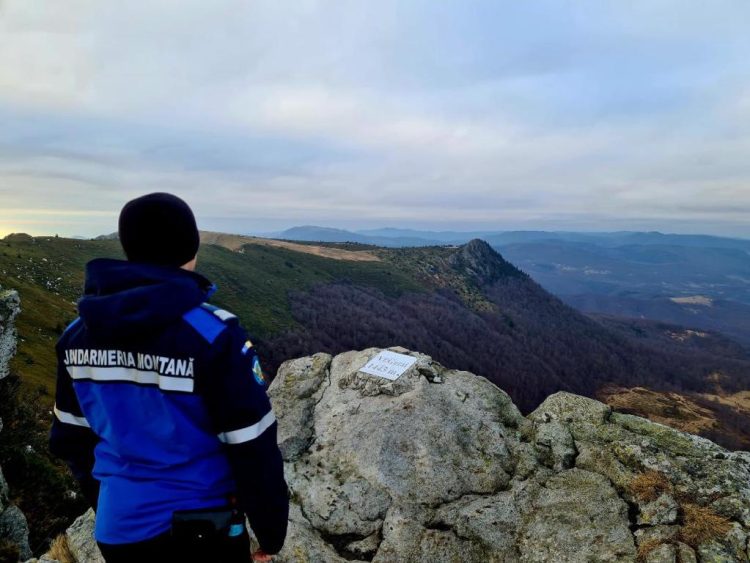Jandarmii montani la datorie în minivacanța de Mica Unire. Recomandări pentru iubitorii de drumeţii montane
