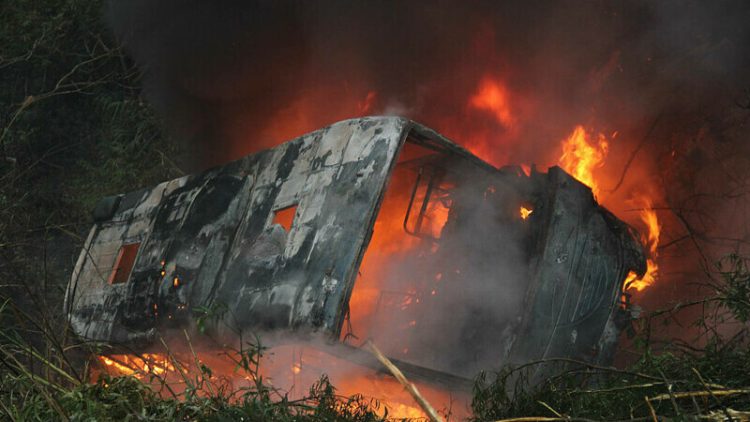 Tragedie în Pakistan. Un accident de autobuz s-a soldat cu cel puţin 40 de morţi