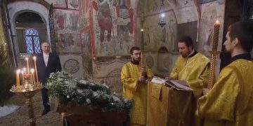 Preşedintele rus Vladimir Putin a participat singur la slujbă de Crăciun oficiată într-o catedrală din Kremlin