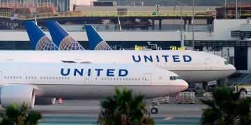 Haos pe aeroporturile din SUA. Nu mai zboară niciun avion din cauza unei defecțiuni la sistemul informatic