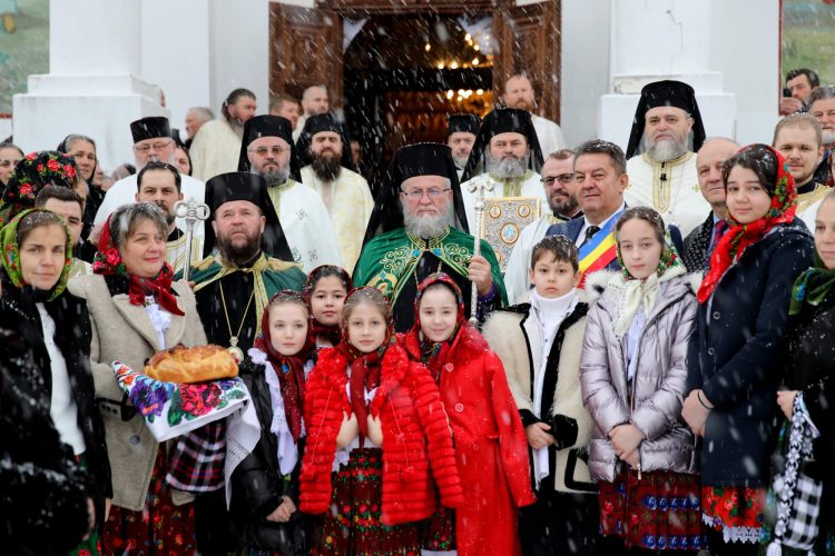Întâmpinarea Domnului şi hramul de iarnă la Mănăstirea „Adormirea Maicii Domnului” Moisei