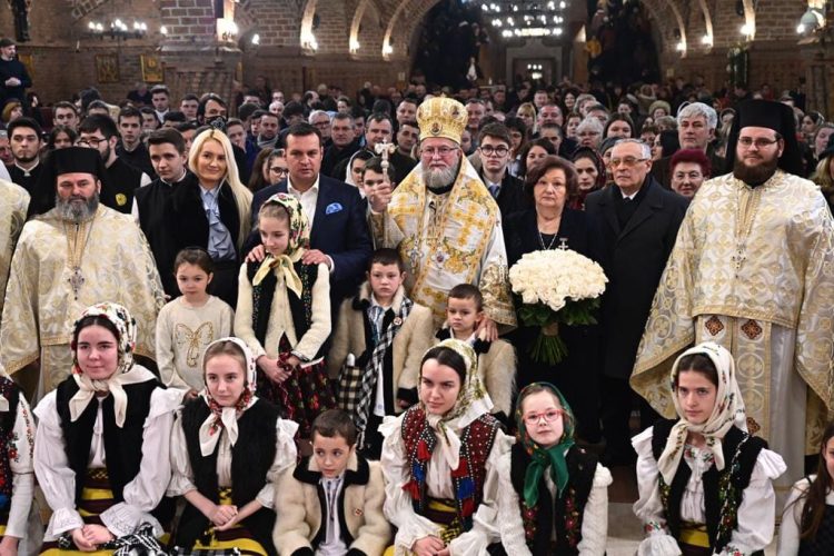 Primarul Cătălin Cherecheș, în mijlocul credincioșilor