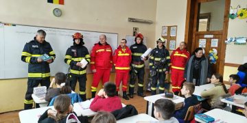 Activități în cadrul ”Săptămânii Protecției Civile” în şcolile din judeţ