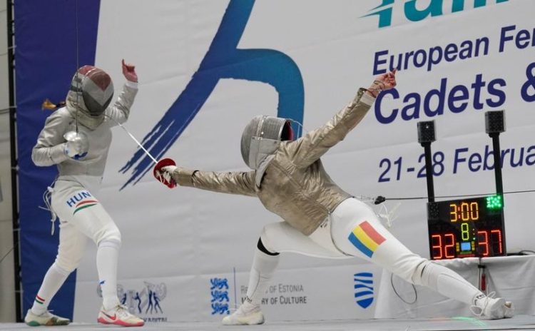 Echipa masculină de sabie a României, medaliată cu aur la Europenele de juniori