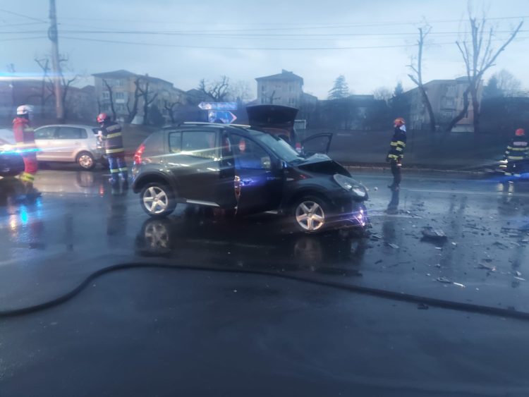 ACTUALIZARE: Accident teribil pe bulevardul Independentei: 5 victime, una decedată și 4 rănite. VIDEO
