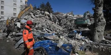 Noi cutremure puternice aseară în Turcia. Șase morți și sute de răniți