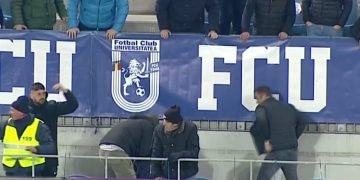 „Mușchii mei, minte nu are!”: O femeie a leșinat și a căzut din tribună din cauza gazului lacrimogen