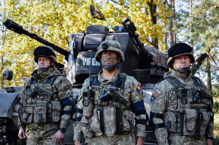 Start înscrierilor pentru învățământul liceal, postliceal și universitar militar la Centrul militar Județean Maramureş