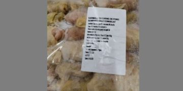 Peste 100 de kg de sarmale stricate într-un supermarket din Satu Mare