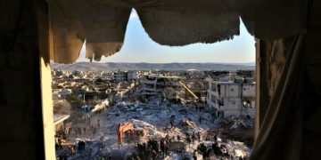 Sirienii se plâng că au fost uitați: „Nu există corturi, nici ajutor, nimic. Comunitatea internațională are sânge pe mâini”