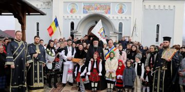 Sfânta Liturghie a Darurilor înainte Sfințite, săvârşită de PS Iustin la Parohia Ortodoxă „Sfinții Apostoli Petru și Pavel” Săcălășeni