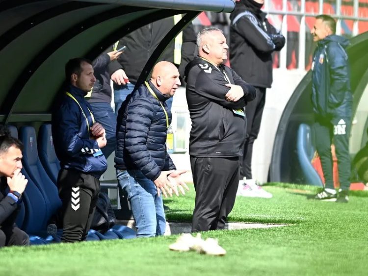 Rușinos! Tari în gură, slabi pe teren…