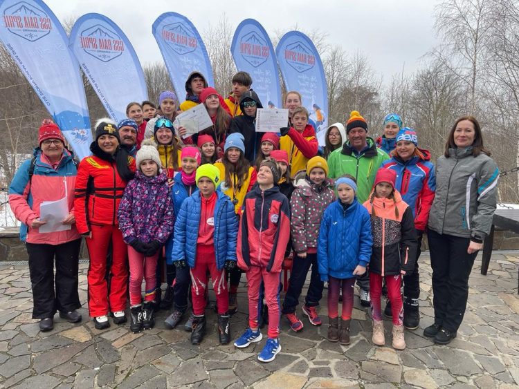 Campionatul Naţional Şcolar de schi fond. Patru titluri de campioni naţionali, două de vicecampioni şi trei medalii de bronz obţinute de sportivii CSS Baia Sprie