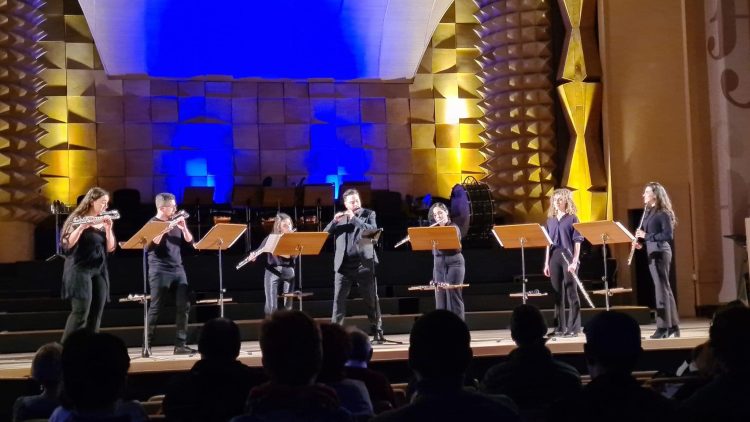 Turneul „inSuflu” ajunge în Baia Mare. Eveniment muzical extraordinar la Colegiul de Arte, susţinut de flautistul Matei Ioachimescu