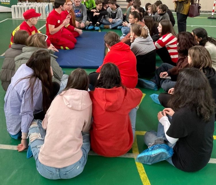 ”Maratonul Resuscitării Junior”, la Colegiul Național ”Vasile Lucaciu” din Baia Mare