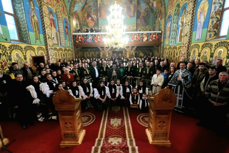 Sfânta Liturghie a Darurilor înainte Sfințite, săvârşită de Preasfințitul Părinte Iustin la Lăschia