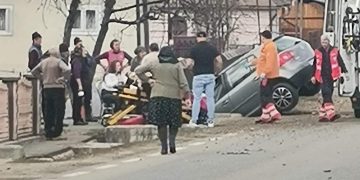 ACTUALIZARE: Accident grav în Berbești. O victima de sex feminin accidentată grav. Fata e din Botiza