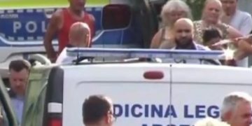 Închisoare pe viaţă pentru criminalul din Bascov care şi-a omorât părinţii, sora, fratele şi nepoata