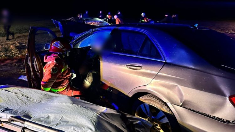 Accident MORTAL – O femeie a fost ucisă după o ciocnire violentă între 2 mașini