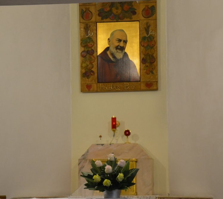 Sfinte liturghii oficiate în Capela „Padre Pio” din cadrul Parohiei romano-catolice Sfântul Iosif din Baia Mare, transmise la Maria Tv