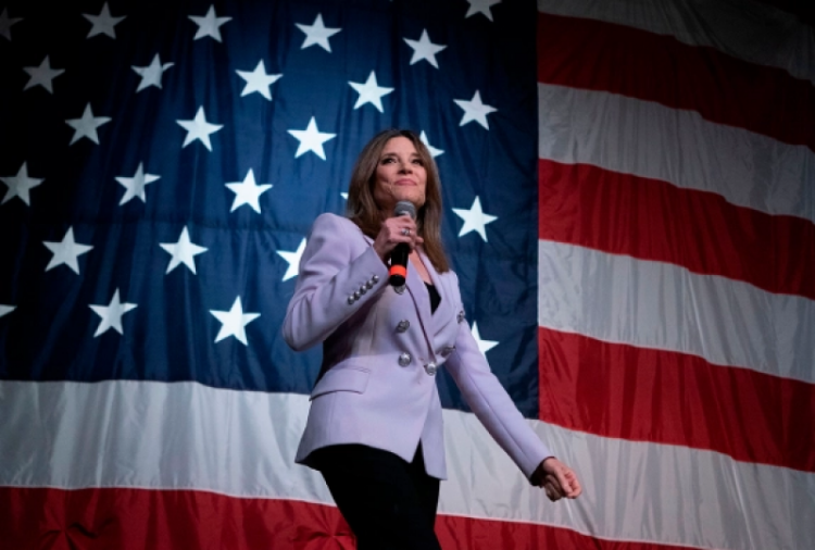 Fosta candidată democrată Marianne Williamson, din nou în cursa pentru Casa Albă