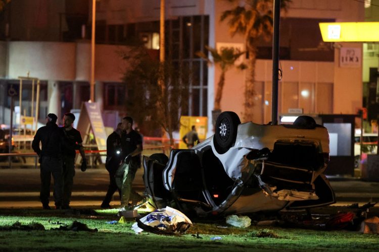 Atentat la Tel-Aviv: Un mort şi patru răniţi
