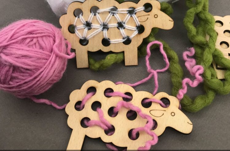 Atelier cu iţe şi oiţe, la Bastionul Măcelarilor